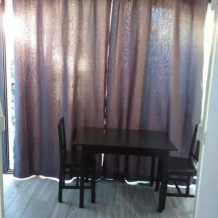 Apartment Joli Res Au Calme En Rez De Jardin A Bandol. *