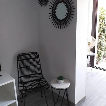 Joli Res Au Calme En Rez De Jardin A Bandol.